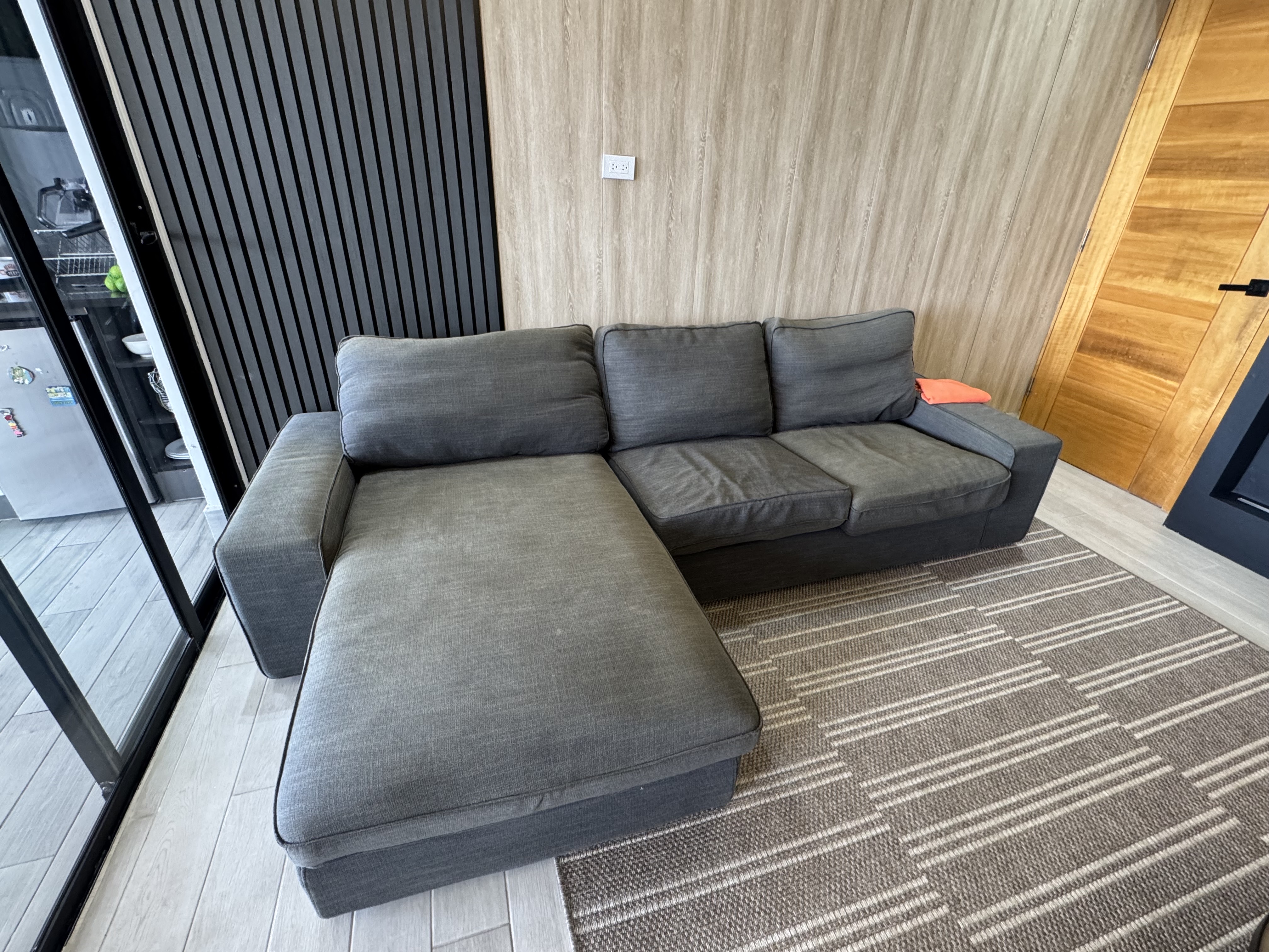 muebles y colchones - Vendo sofá de Ikea Marca Kivik 0