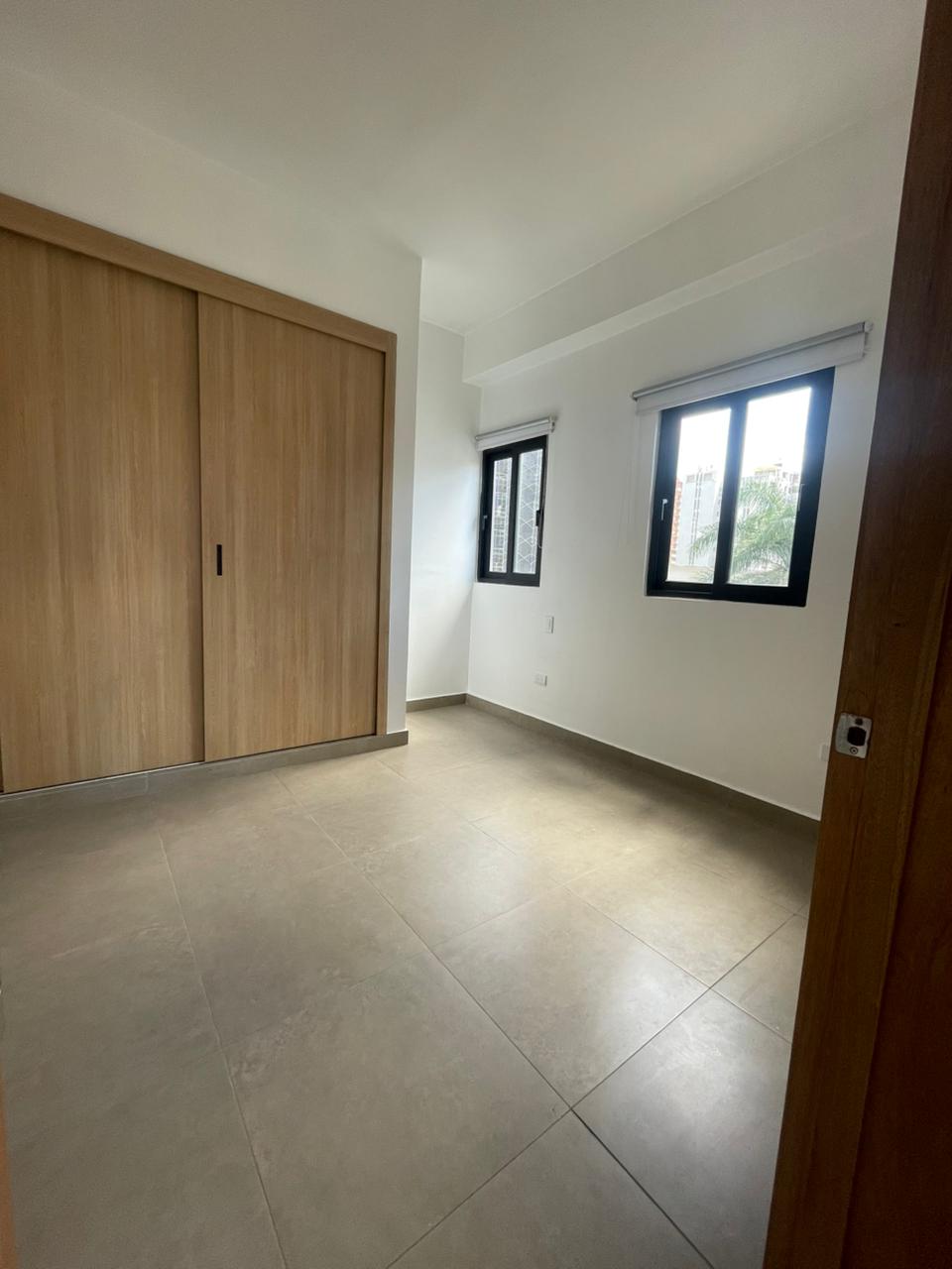 apartamentos - Alquilo Apartamento en Piantini de 1 Habitación 3