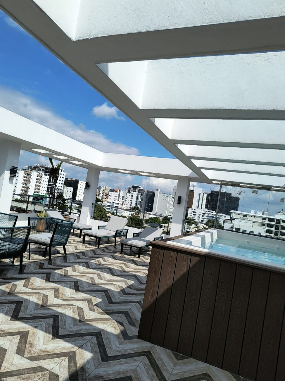 apartamentos - Apartamento 2 habitaciones 2 baños 2 parqueos en Alquiler en bella vista 2