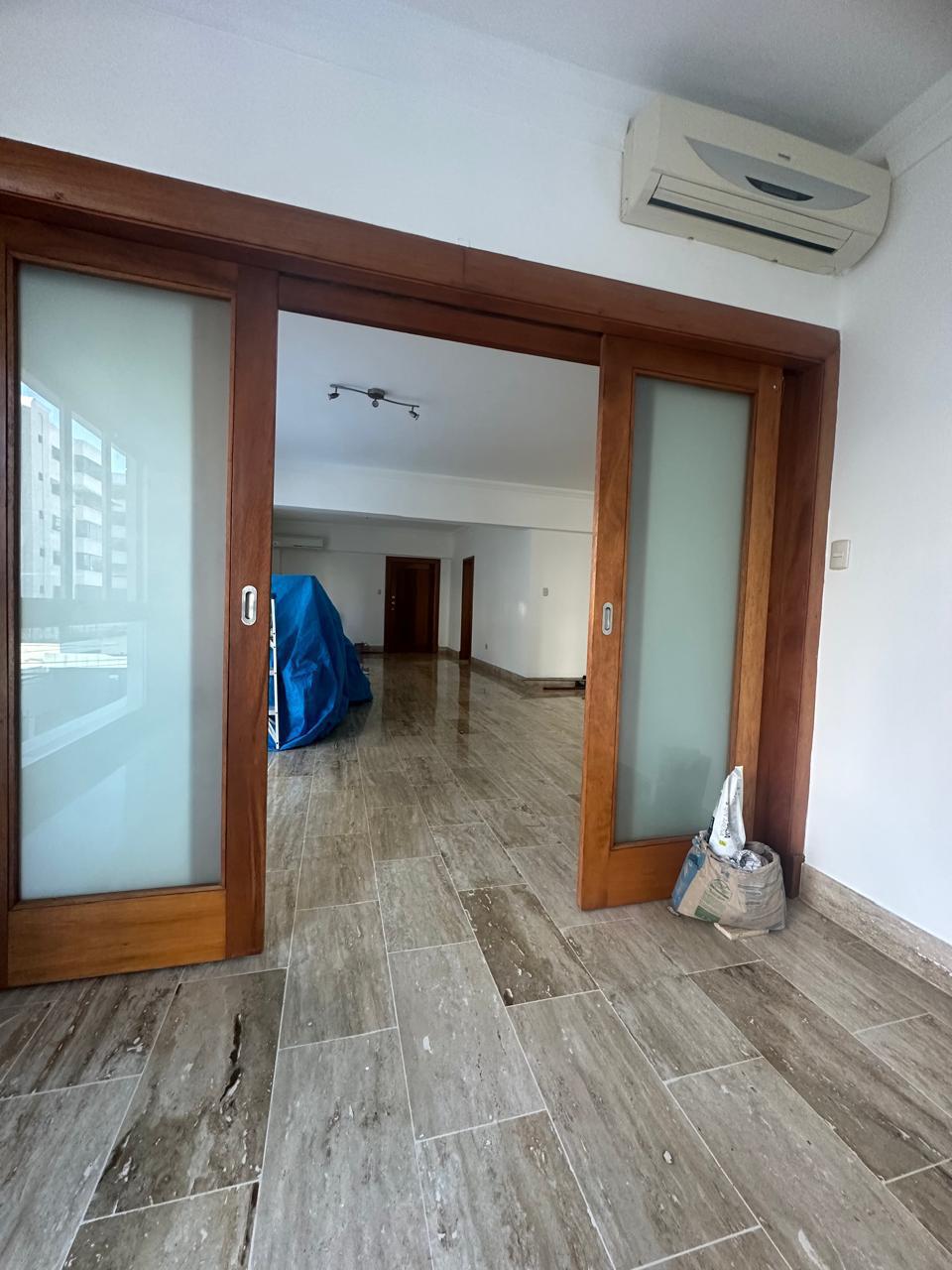 apartamentos - Se Renta Apart. de 3 Habitaciones en Naco