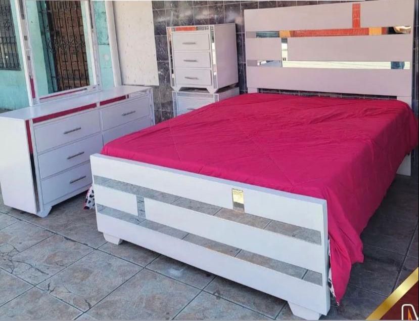 muebles y colchones - Base cama en blanco con corchon  0