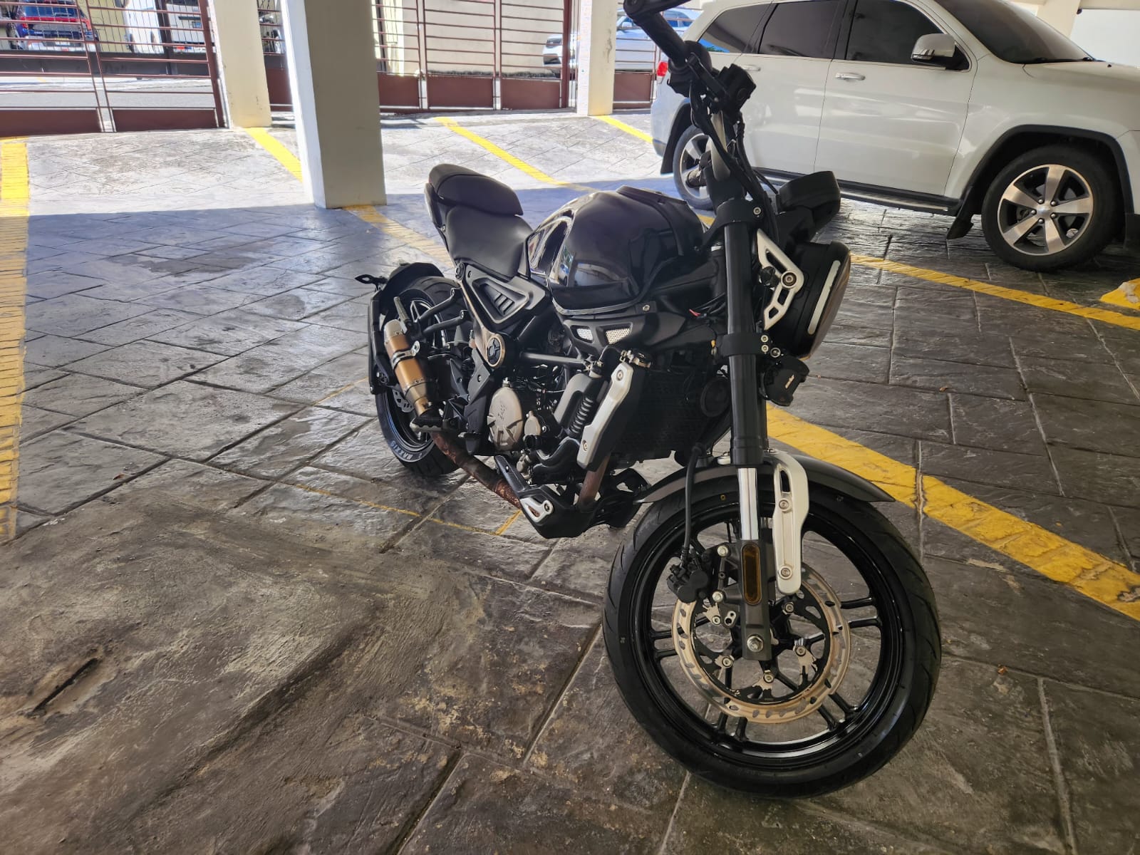 motores y pasolas - Voge AC6 300cc, GPS y traspaso  gratuito 1