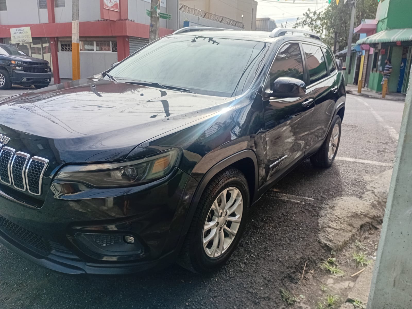 jeepetas y camionetas - Jeep Cherokee latitude - 2019 3