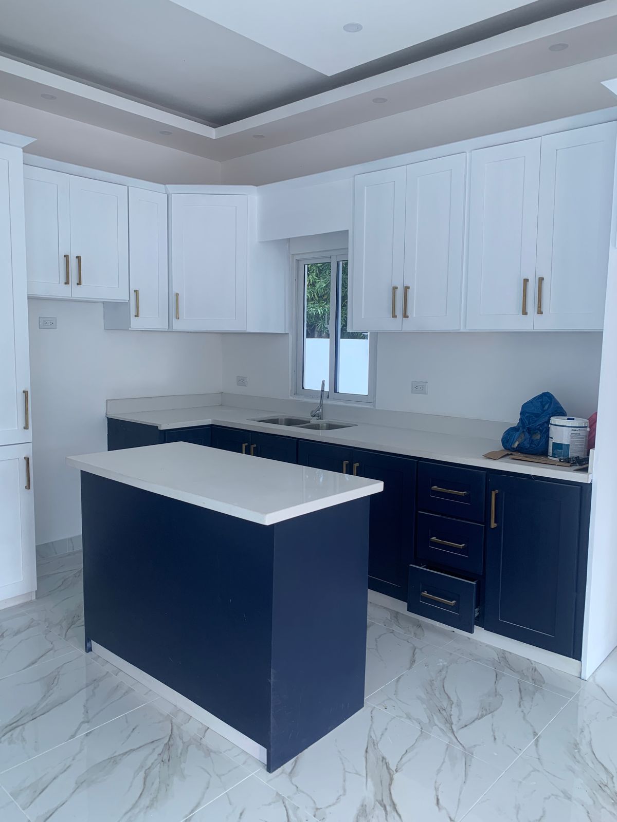 casas - 🏡 Casa Nueva de 2 Niveles en El Doral – Lista  7