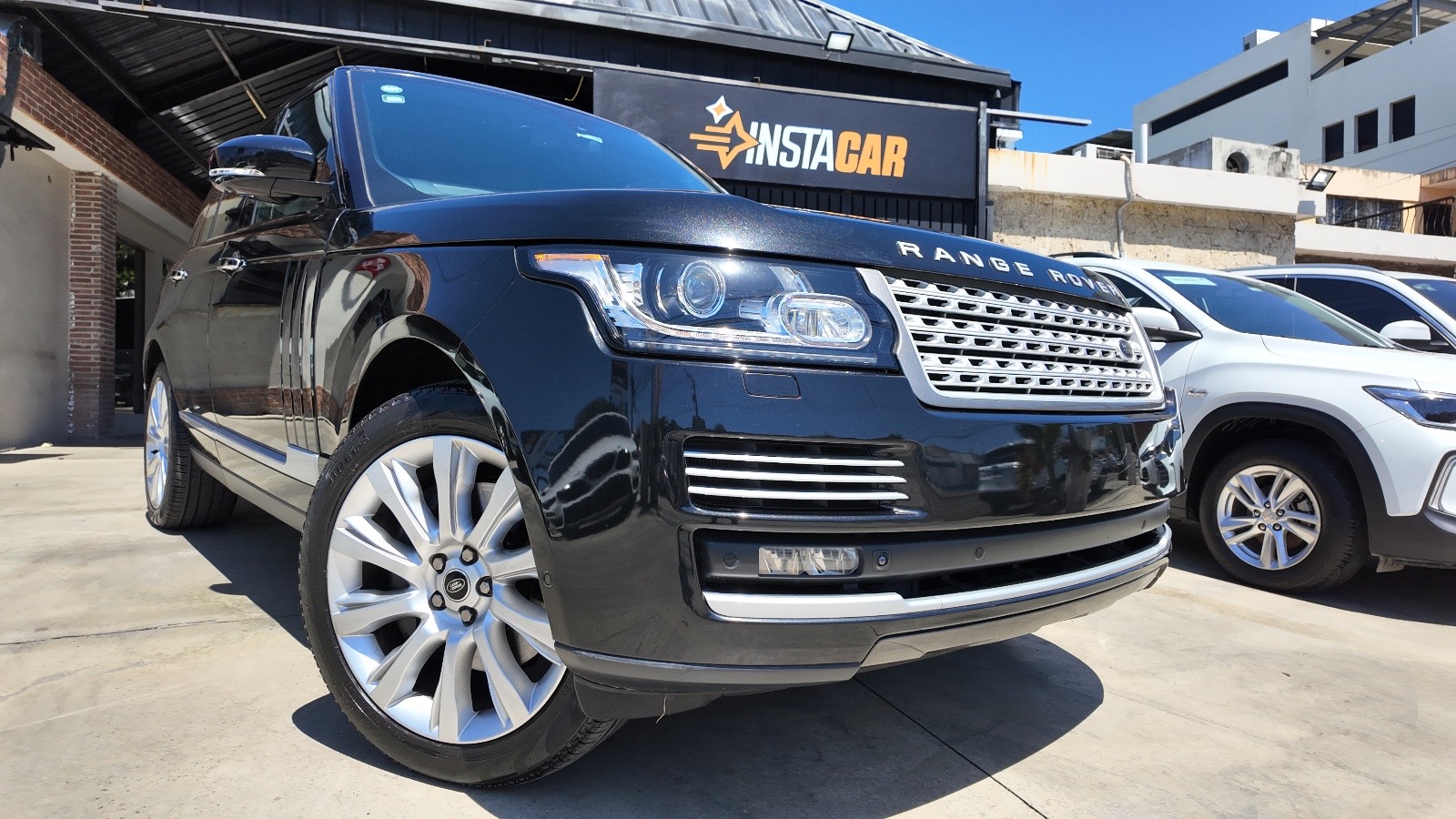 jeepetas y camionetas - LAND ROVER RANGE ROVER VOGUE 2014 0