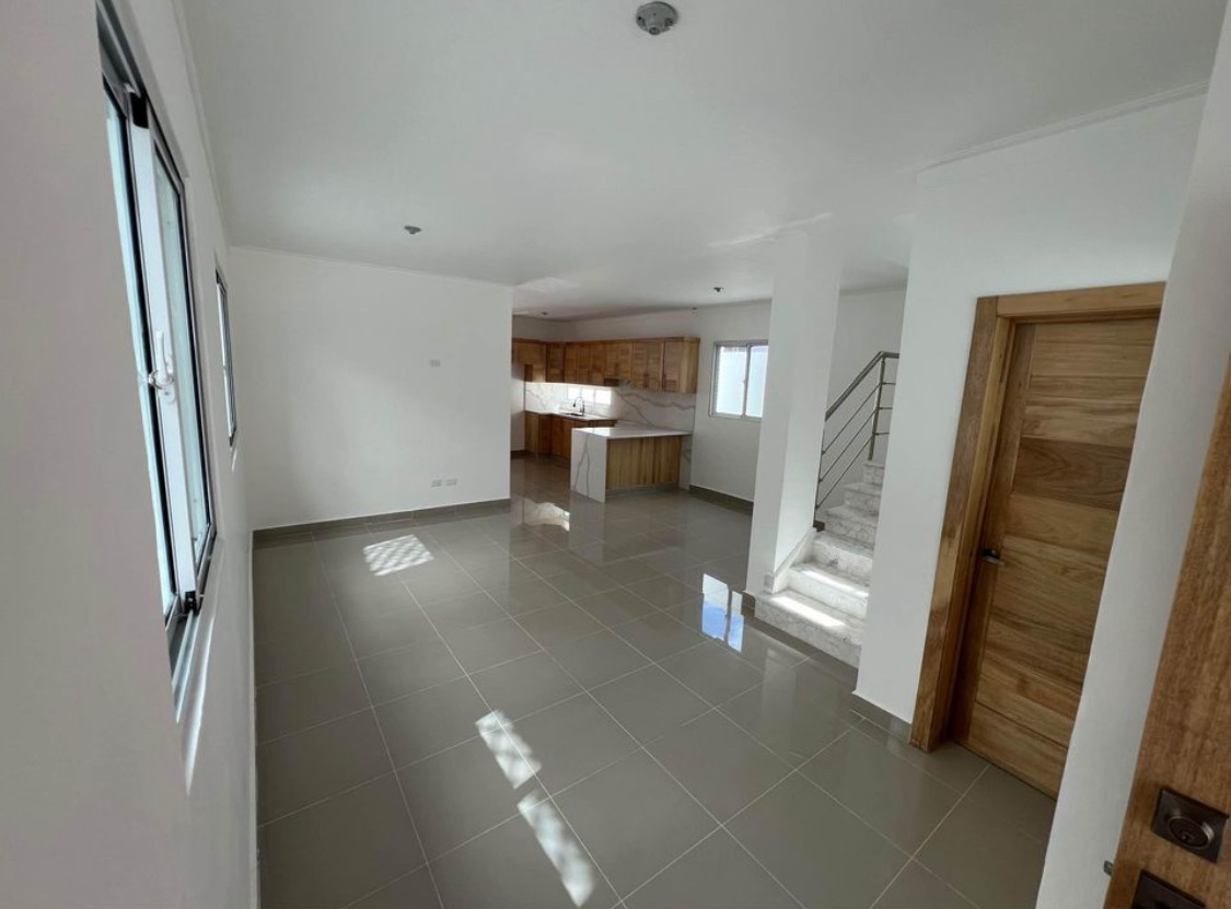 casas - HERMOSA Y MODERNA CASA STO DGO ESTE Av ECOLÓGICA  2