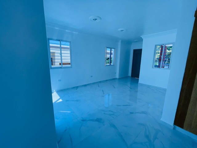 casas - Casa acogedora super cómoda lista para mudarse a 3 minutos de la playa 0