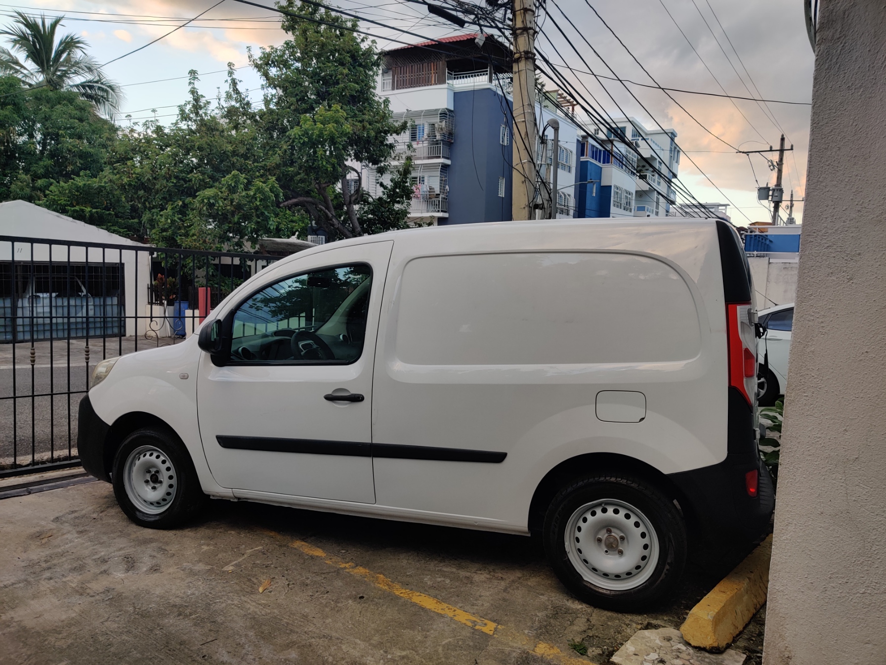 jeepetas y camionetas - Renault Kangoo 2018 4