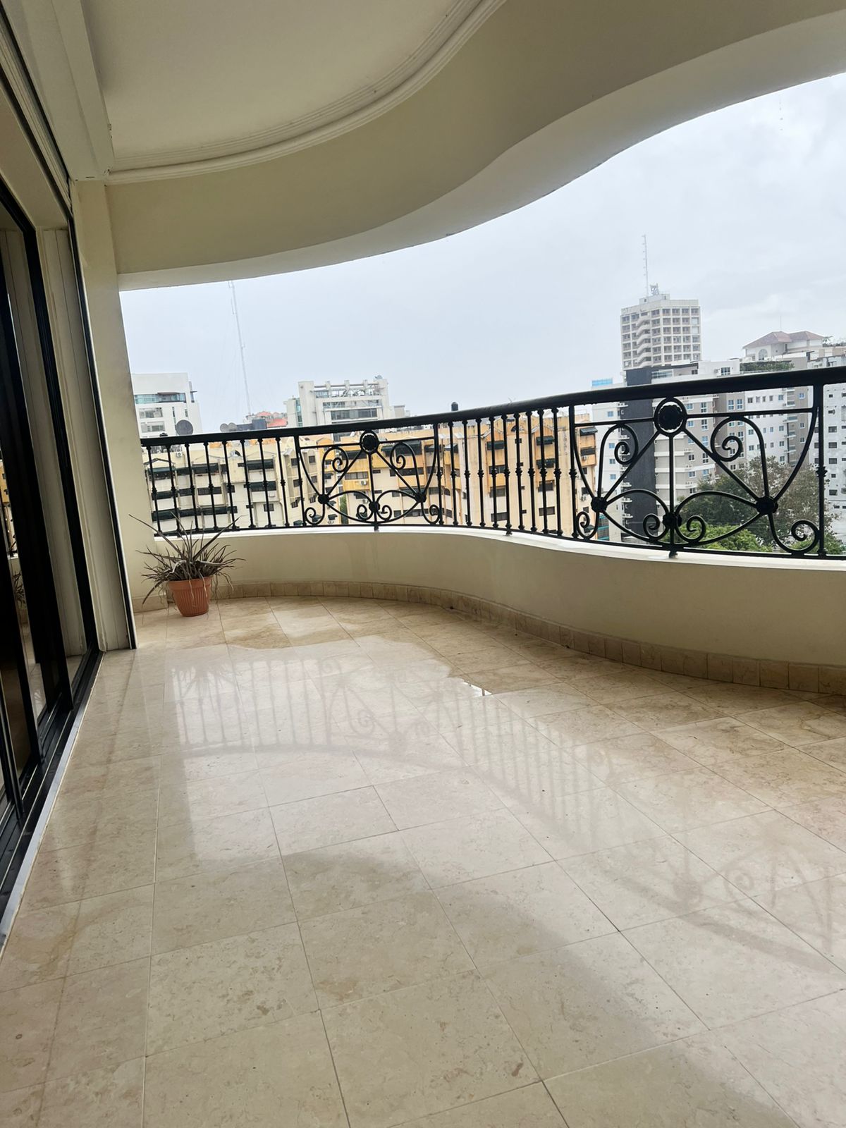 apartamentos - Apartamento de 260 Mtrs2 en La Esperilla, D.N. 0