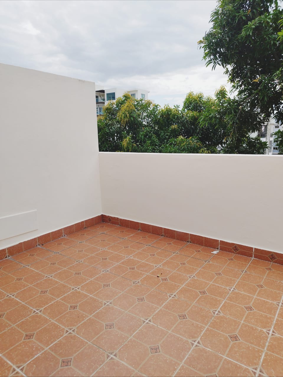 apartamentos - Se Alquila Penthouse en La Española de 250 mts (tercer nivel). Precio $37,000 9