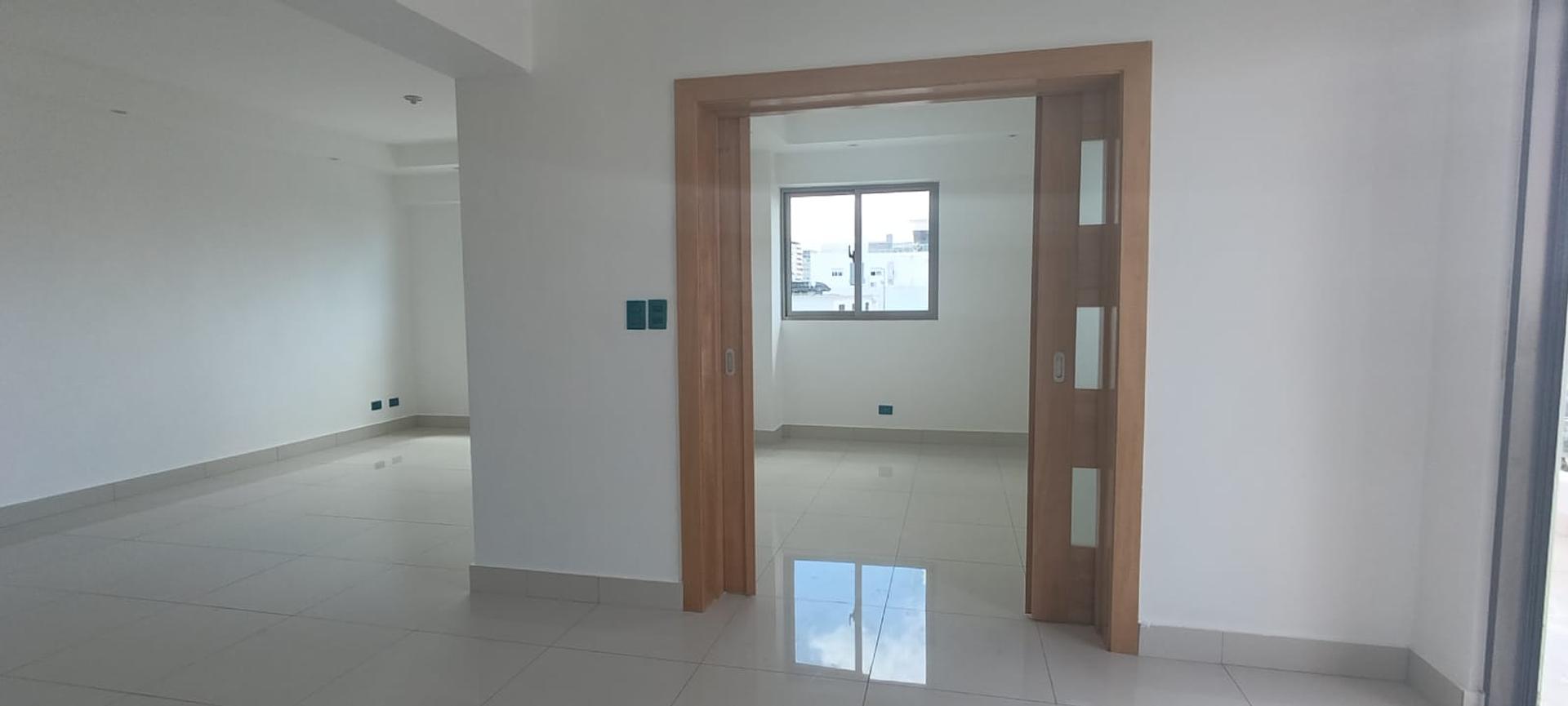 apartamentos - CACICAZGOS HERMOSA 2DA CON TERRAZA UBICACIÓN IDEAL, EXCELENTE DISTRIBUCIÓN  4