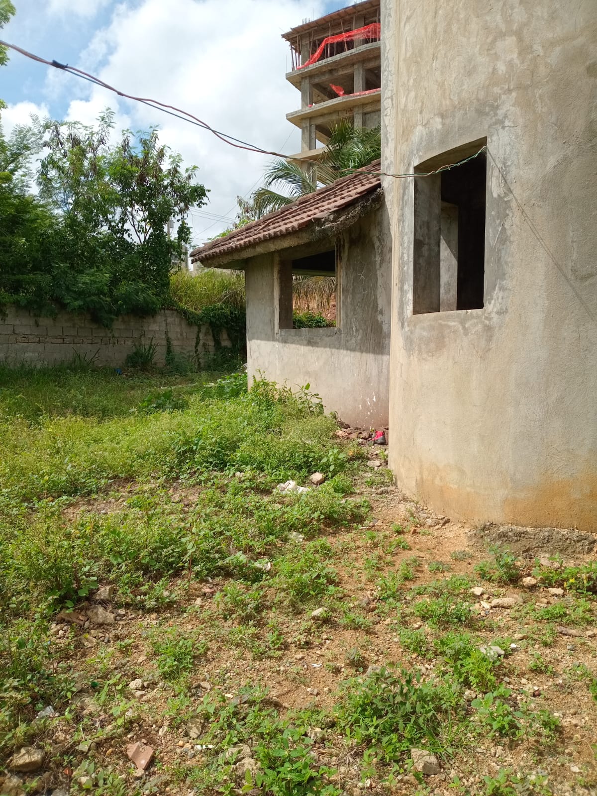 solares y terrenos - PROPIEDAD EN VENTA EN URB. THOMEN 6