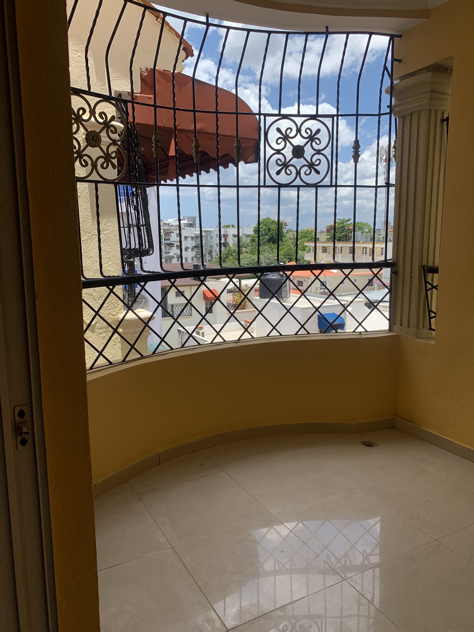 apartamentos - Apartamento en Alquiler Zona Oriental 3 Ha 2 Parqueos 6