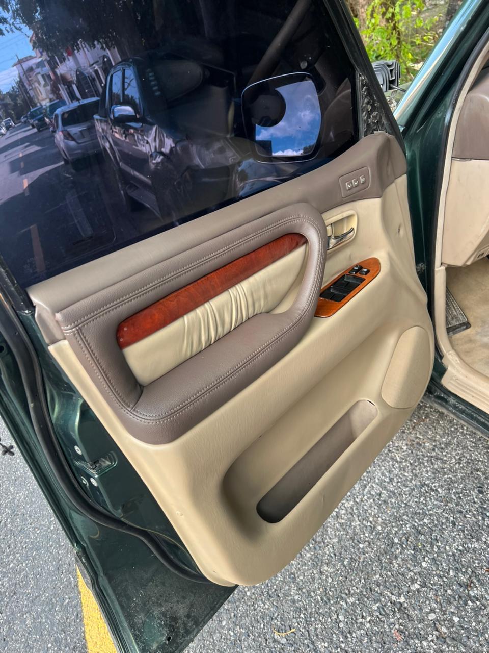 jeepetas y camionetas - Lexus lx470  7