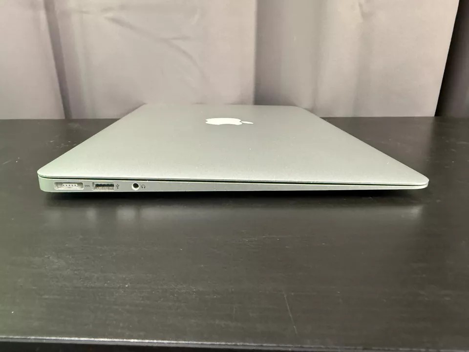 computadoras y laptops - Vendo Macbook Air 1