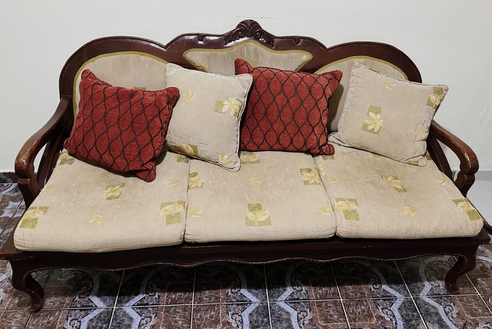muebles y colchones - Muebles en caoba  0