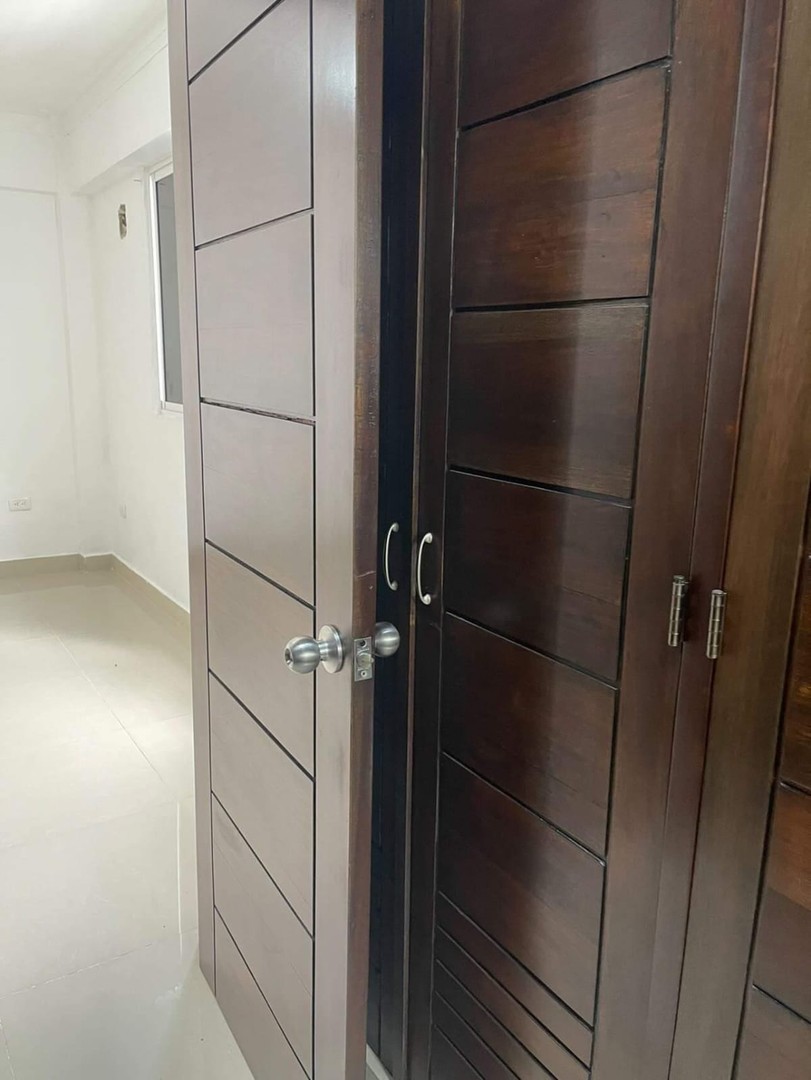 apartamentos - Alquilo Segundo Nivel con Terraza + estudio en 1