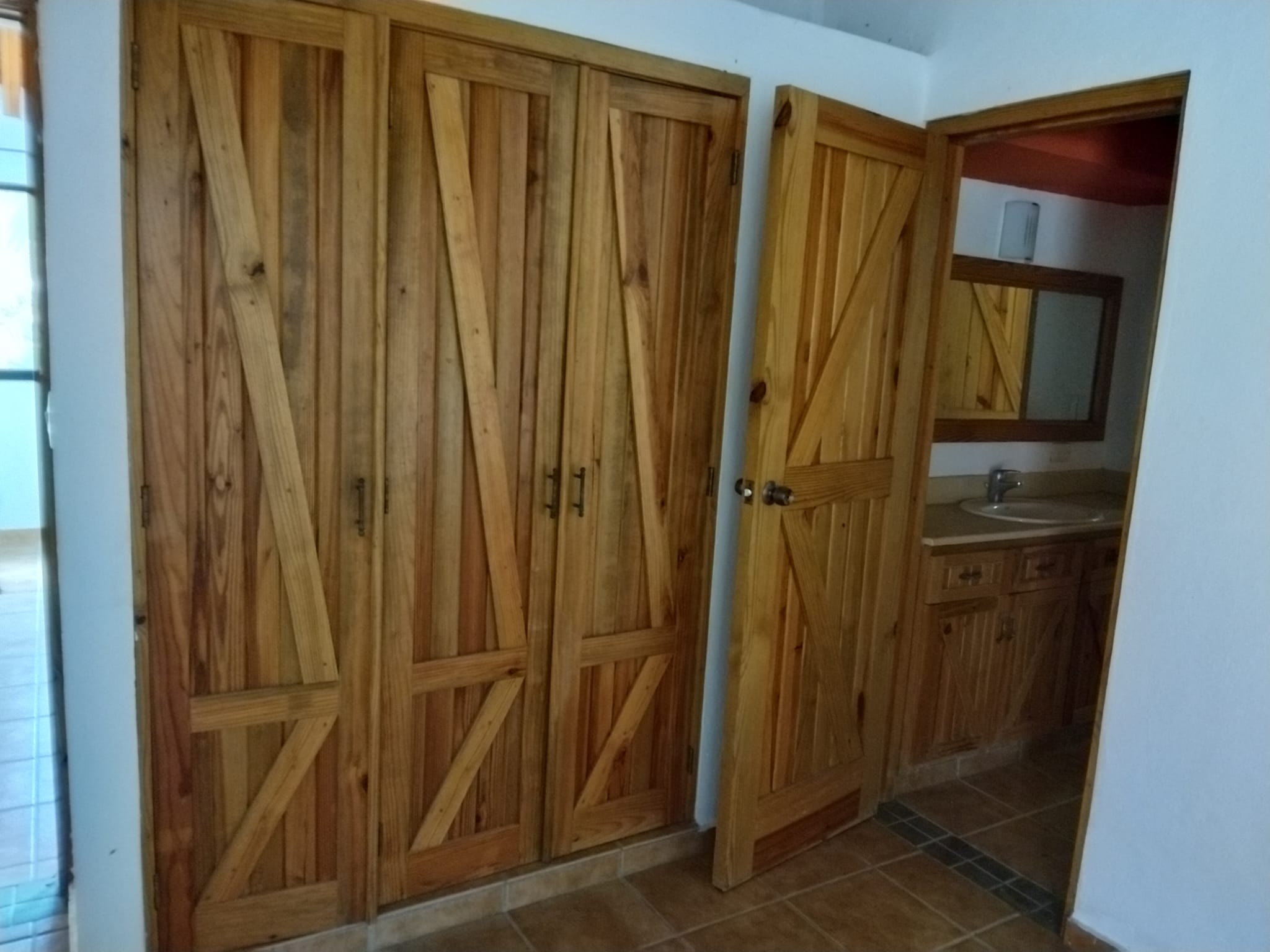 casas vacacionales y villas - Villa semi amueblada en venta  Metro Country Club 7
