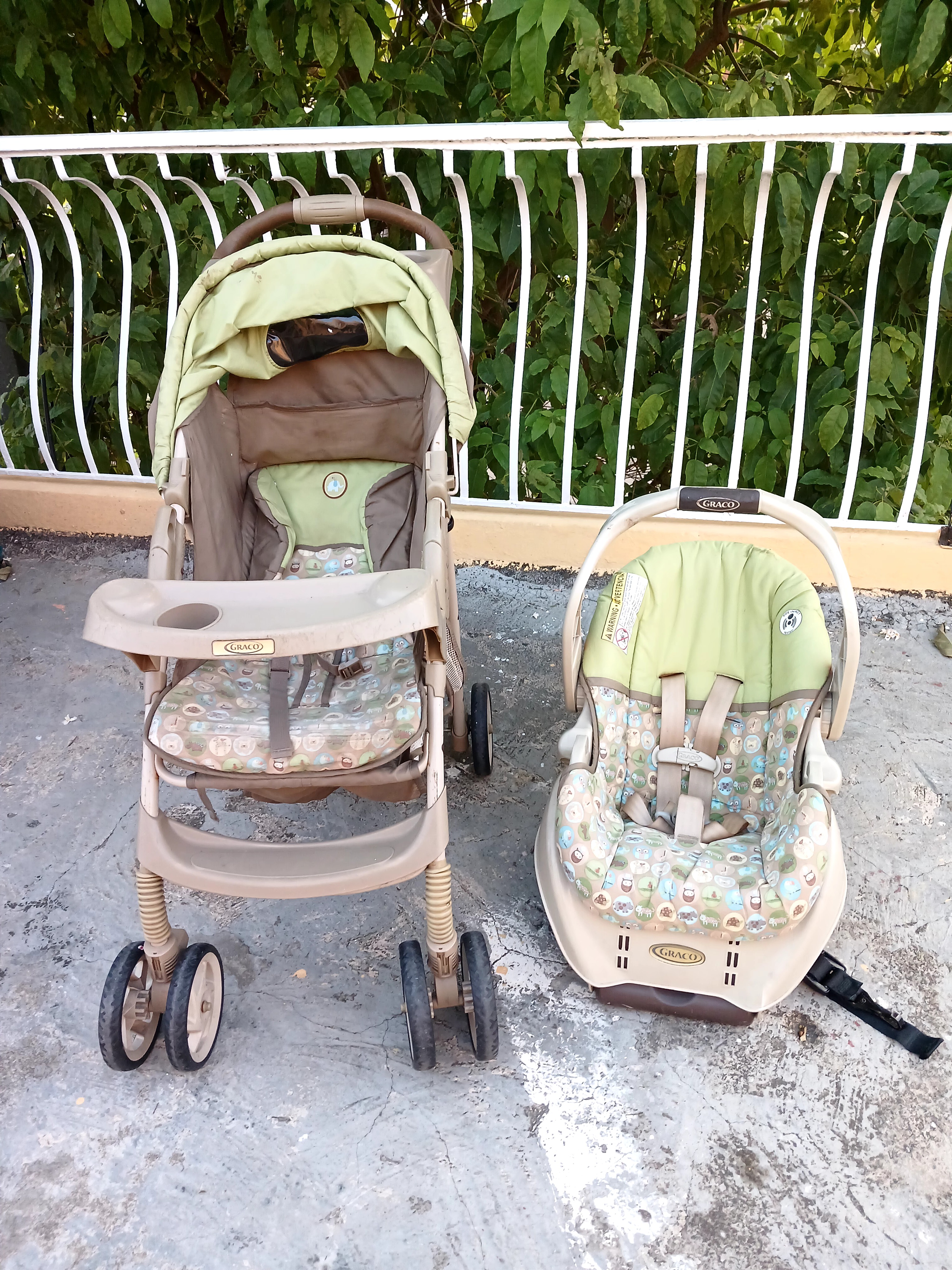 coches y sillas - Coche y cargador carro