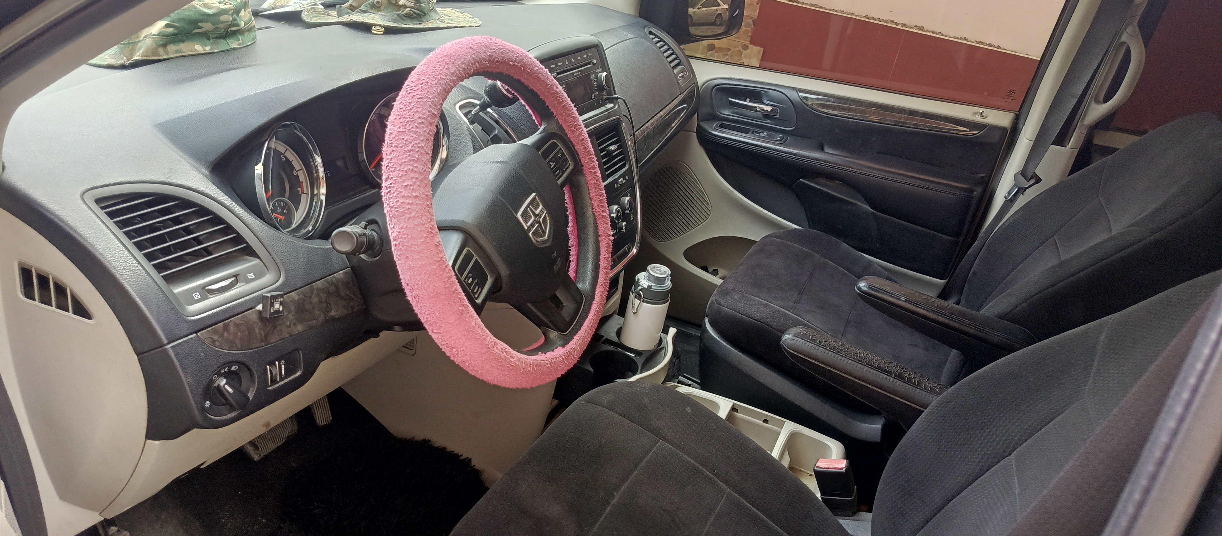 jeepetas y camionetas - Equipo de gas profesional, Aros 20 de cherokee, aire que pica, interior nitido. 4