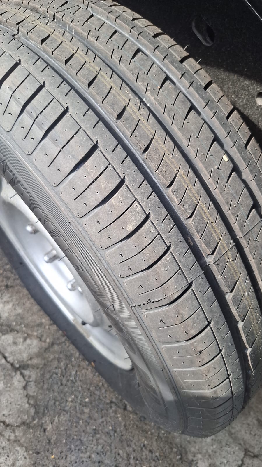 jeepetas y camionetas - CAMIONETA ISUZU DMAX 2011 5