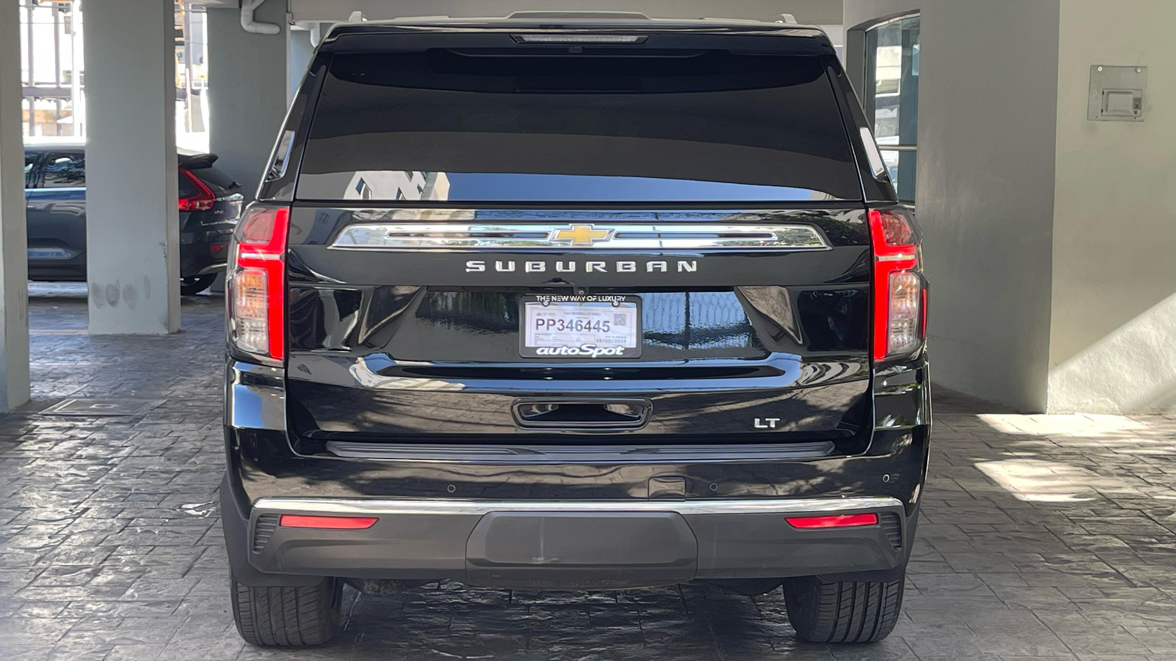 jeepetas y camionetas - Chevrolet Suburban LT 2022 4