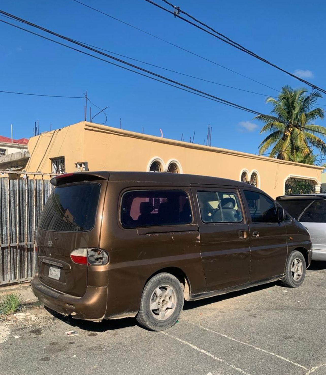otros vehiculos - Hiunday h100  2