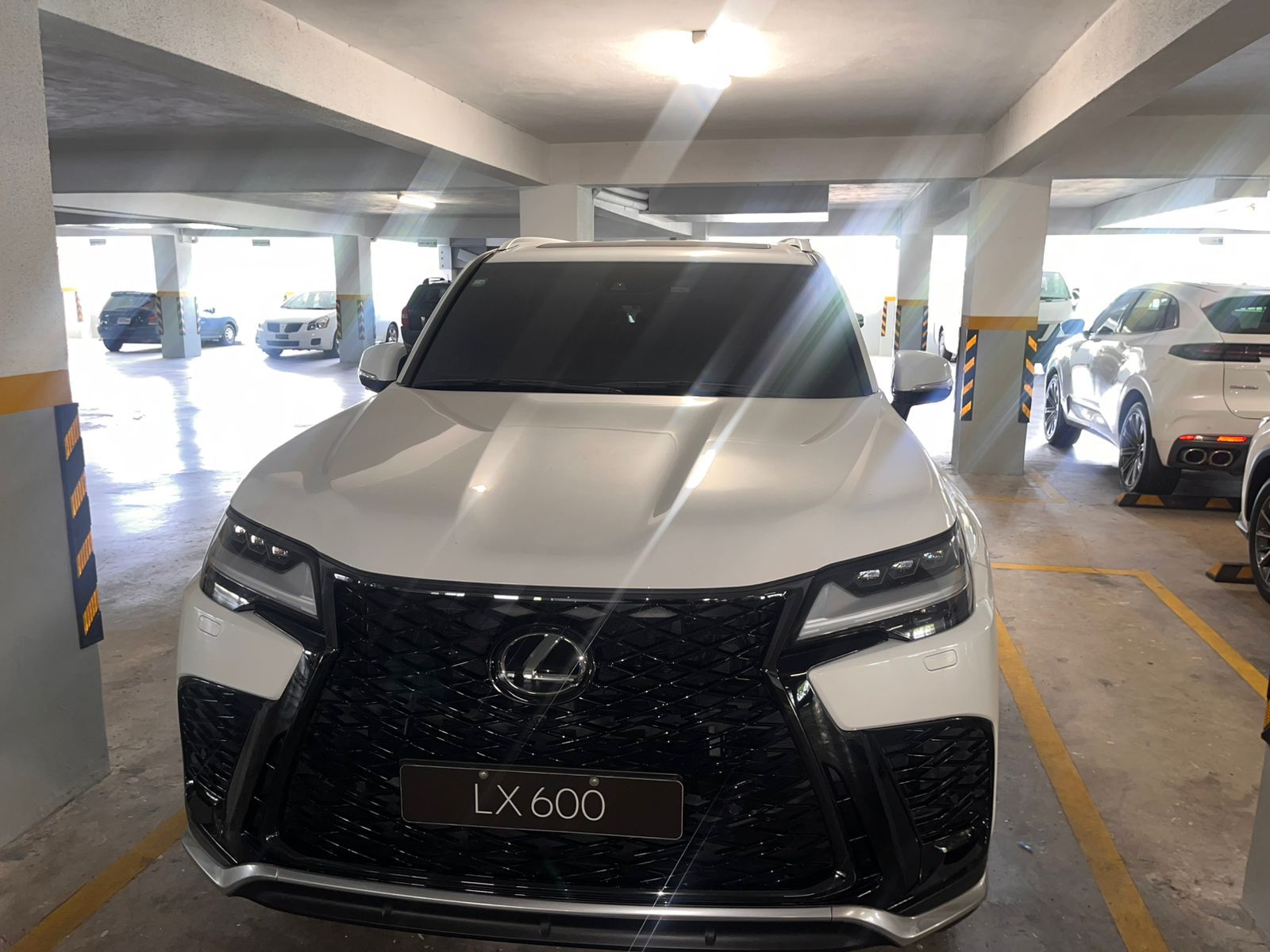 jeepetas y camionetas - SE VENDE: Lexus COMO NUEVO 7