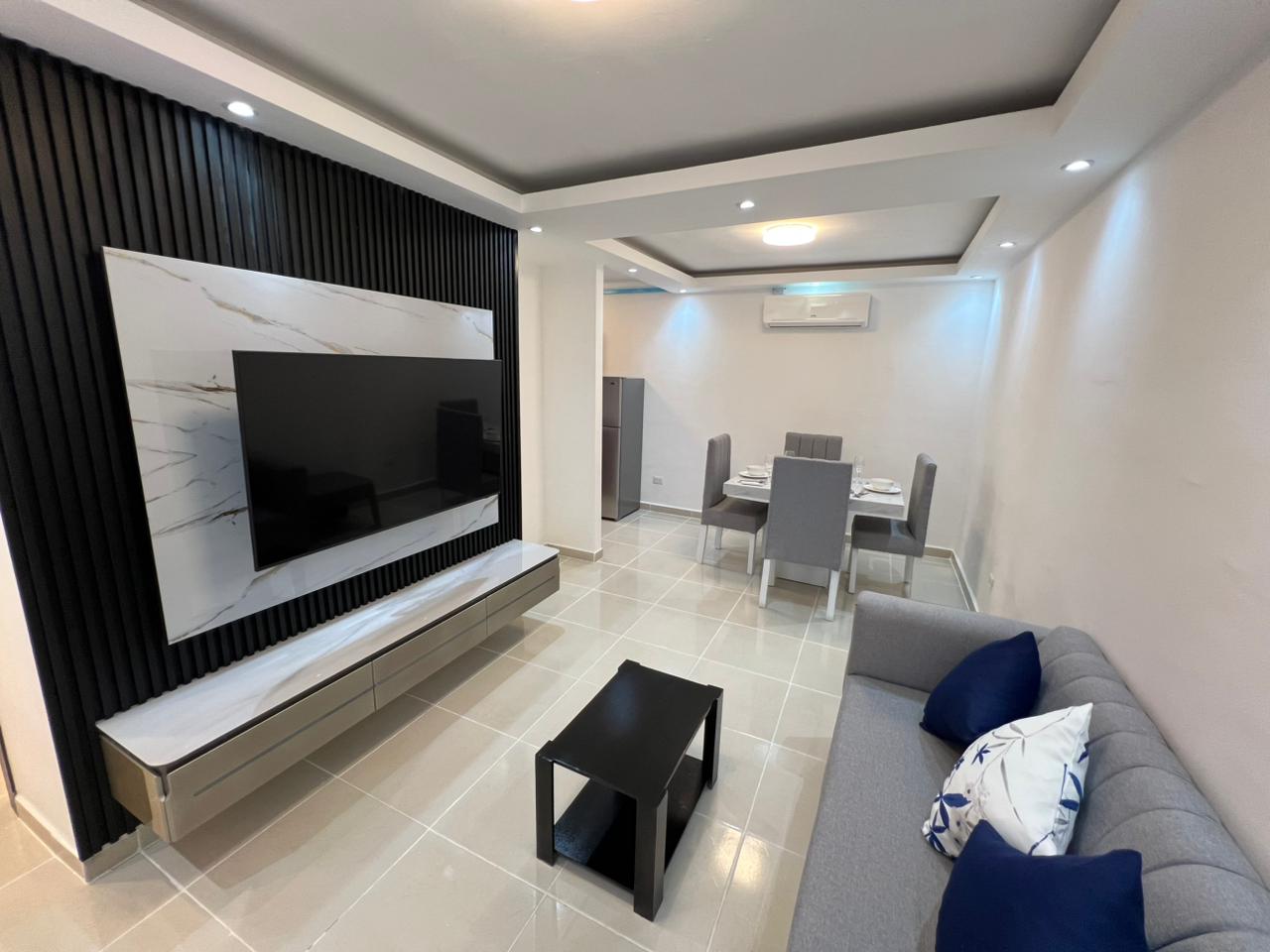 apartamentos - Se Renta Apartamento Amueblado en Av Las Americas