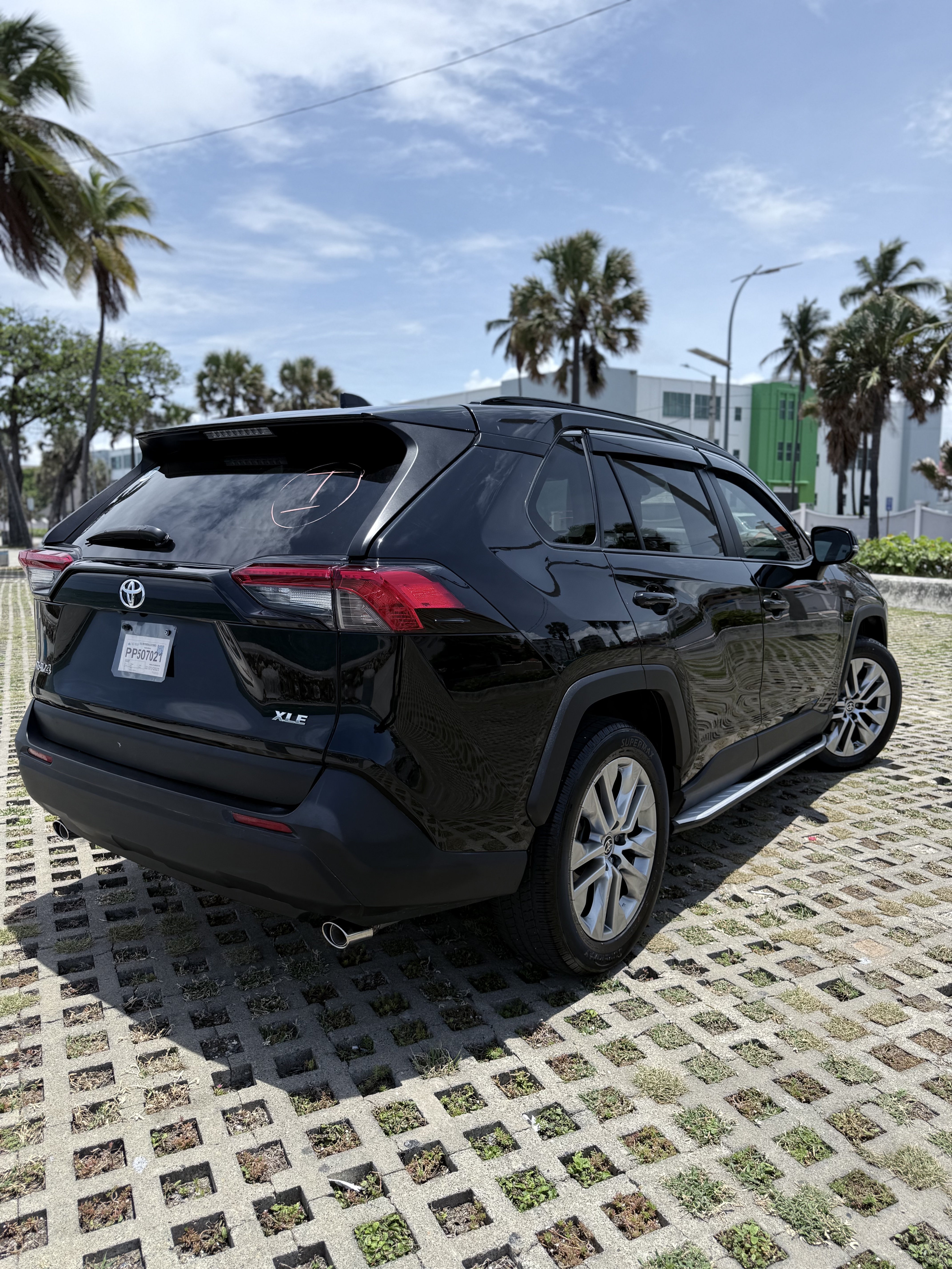jeepetas y camionetas - Toyota RAV4 2019 Exl Full leather/sunroof recién importado 5