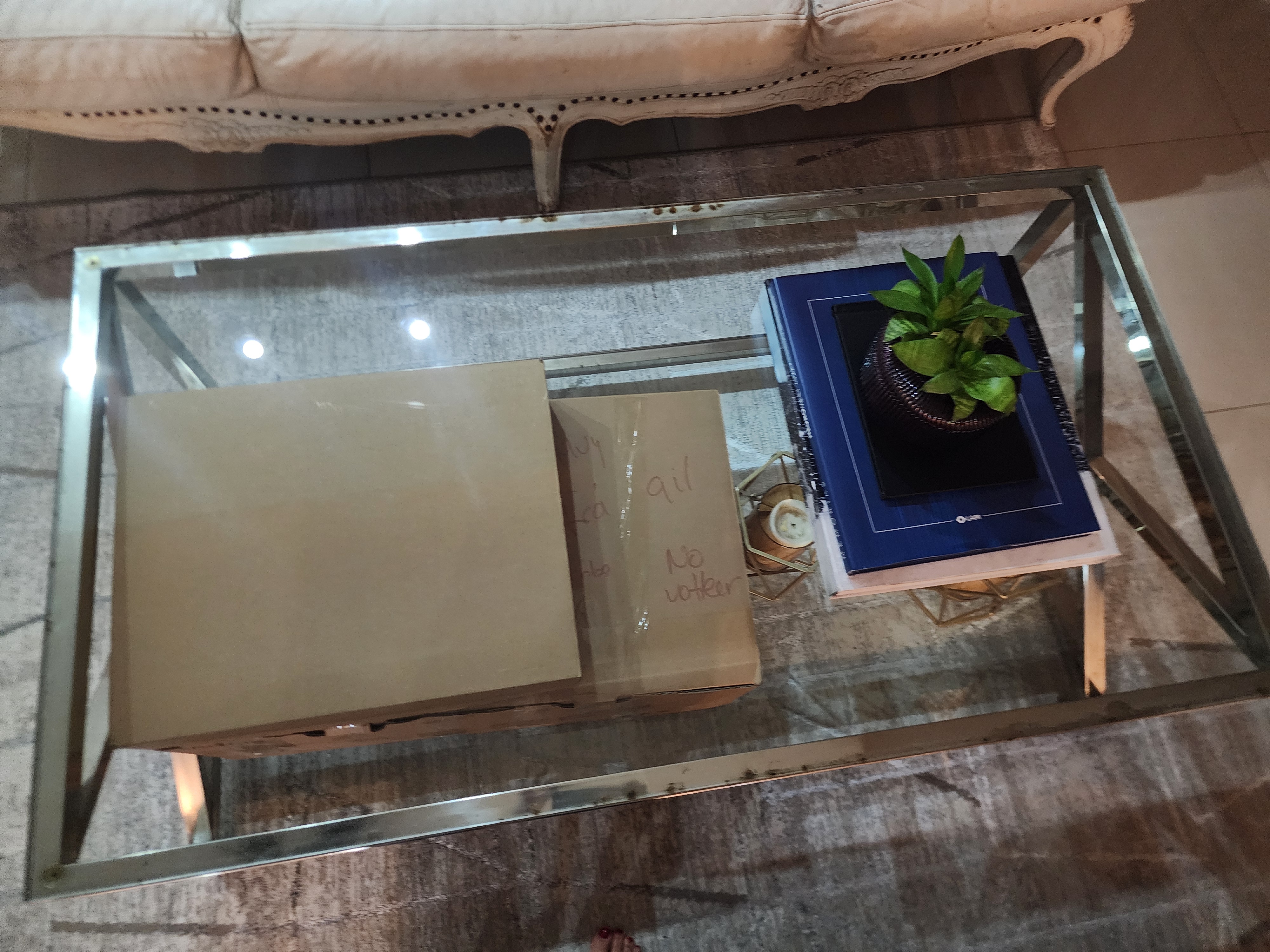 muebles y colchones - Juego de mesas en cristal y metal, en excelentes 5