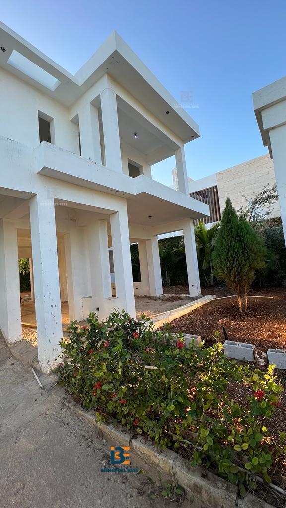 apartamentos - Se venta esta Casa de 2 niveles en construcción. 6