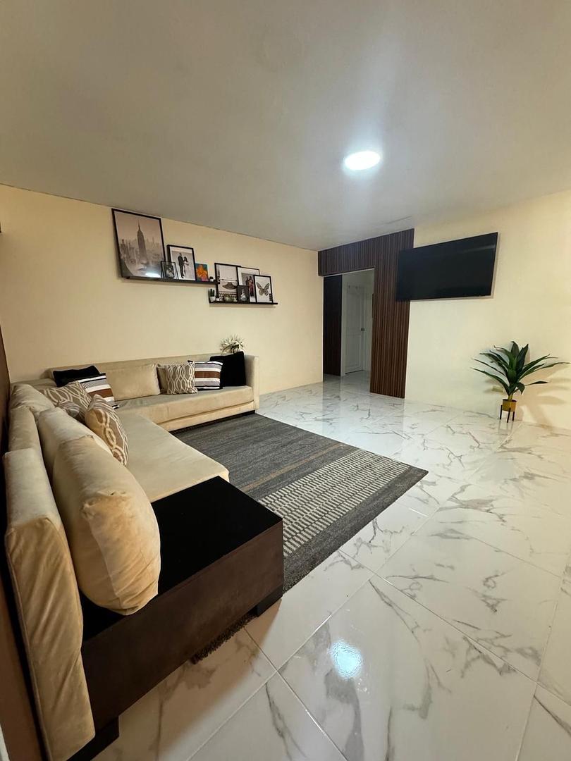 apartamentos - venta de apartamento remodelado 2do piso en la Isabelita Santo Domingo este  2