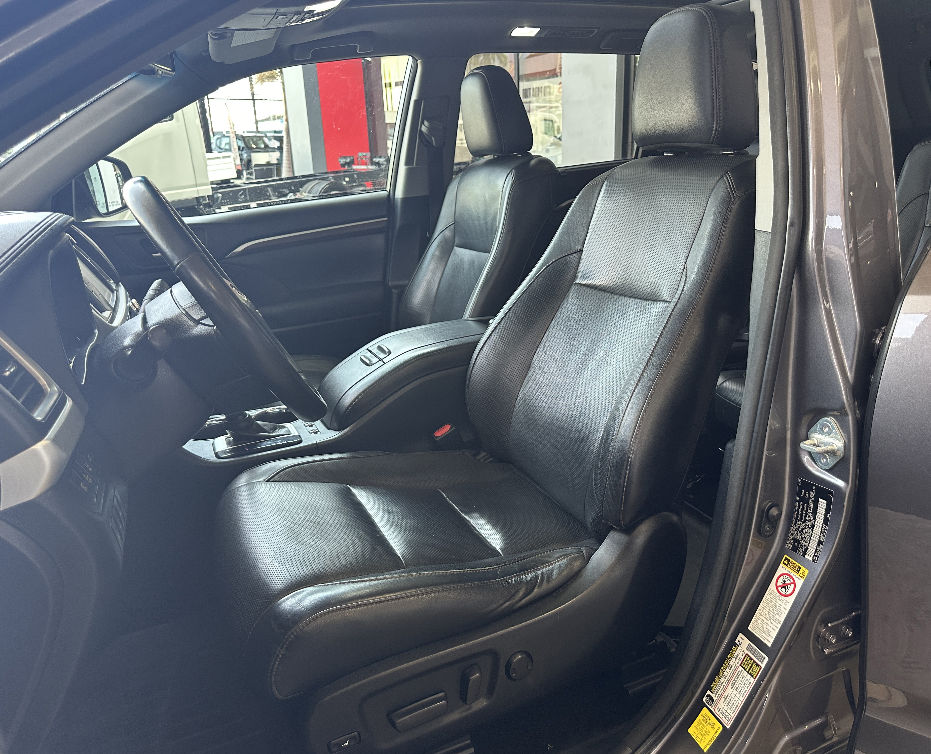 jeepetas y camionetas - Toyota Highlander Limited 2015 4