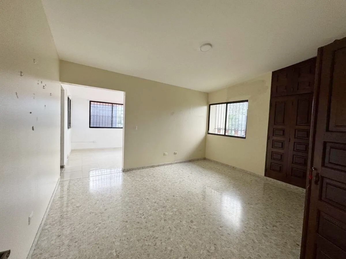 oficinas y locales comerciales - Propiedad comercial en arroyo viejo 4