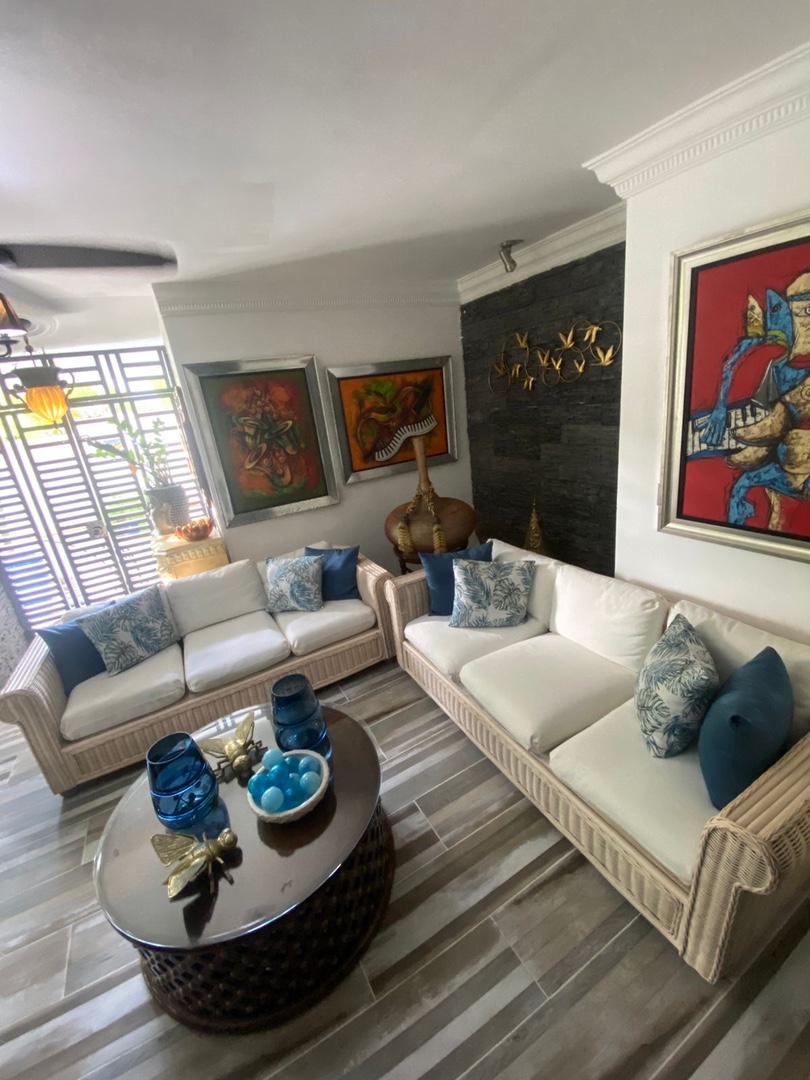 muebles y colchones - Mueble de rattan de 3 plaza excelente condiciones y cojines de excelente calidad 3