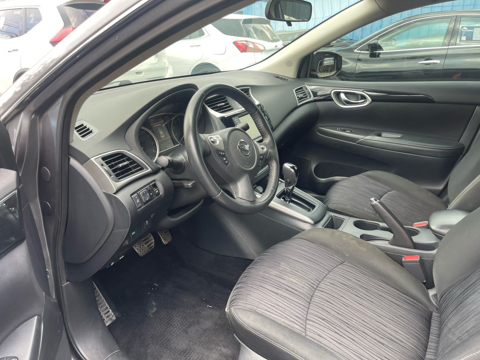 carros - Nissan Sentra SV  5