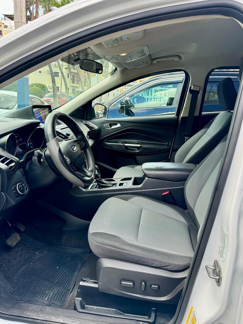 jeepetas y camionetas - Ford Escape SE Ecoboost 2018 8