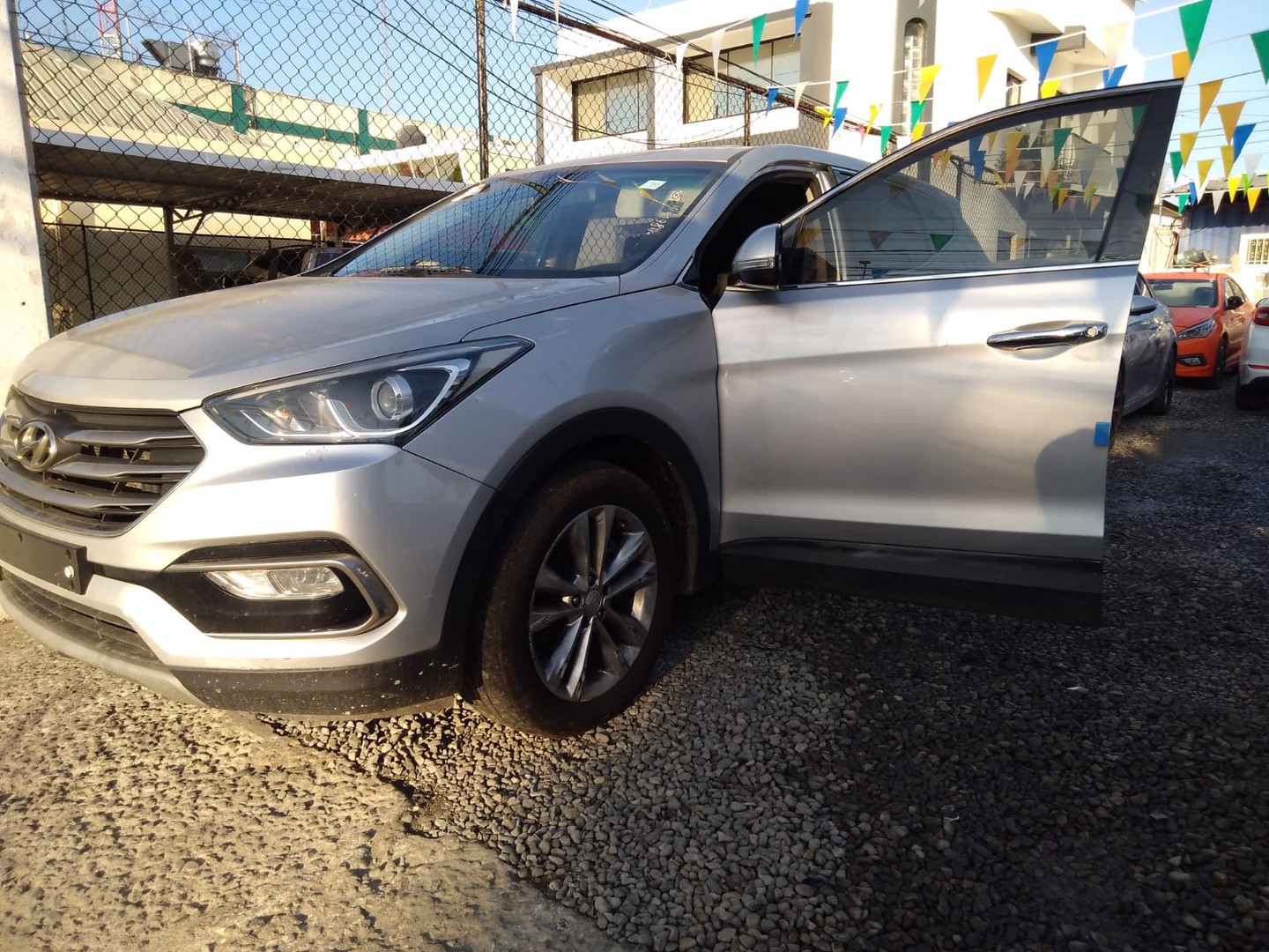 jeepetas y camionetas - HYUNDAI SANTA FE 2018 GRIS 1
