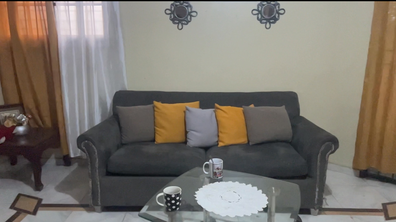 muebles y colchones - Muebles tapizados.
son en caoba 1
