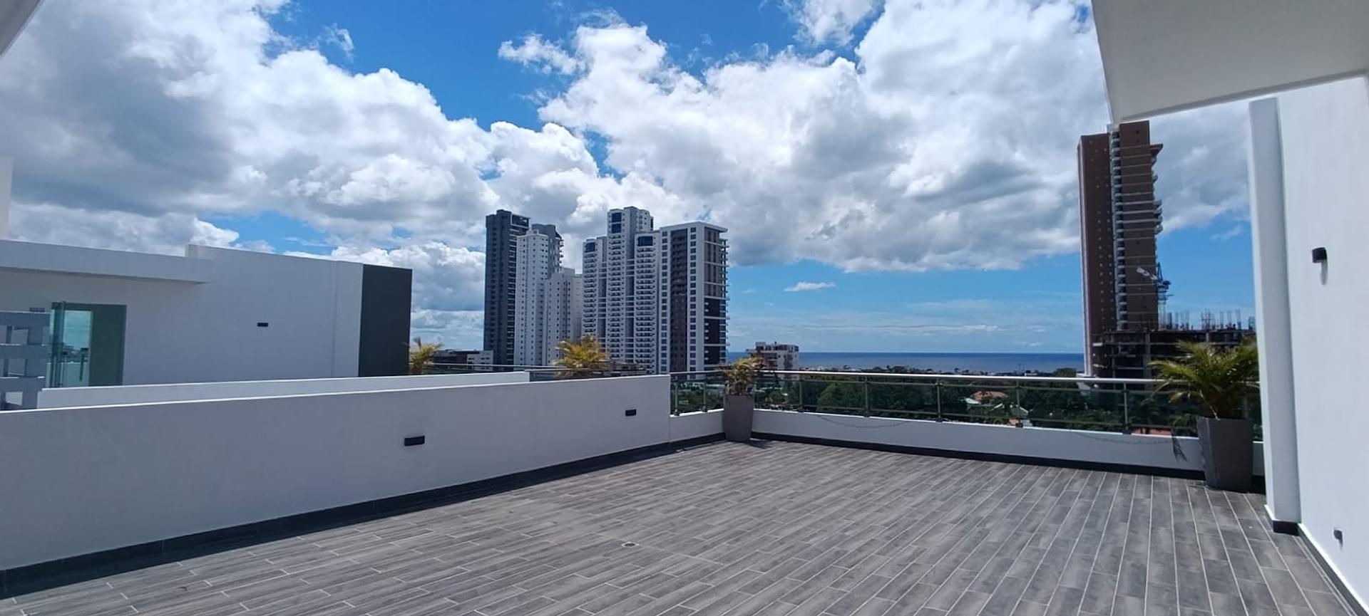 apartamentos - CACICAZGOS HERMOSA 2DA CON TERRAZA UBICACIÓN IDEAL, EXCELENTE DISTRIBUCIÓN  2