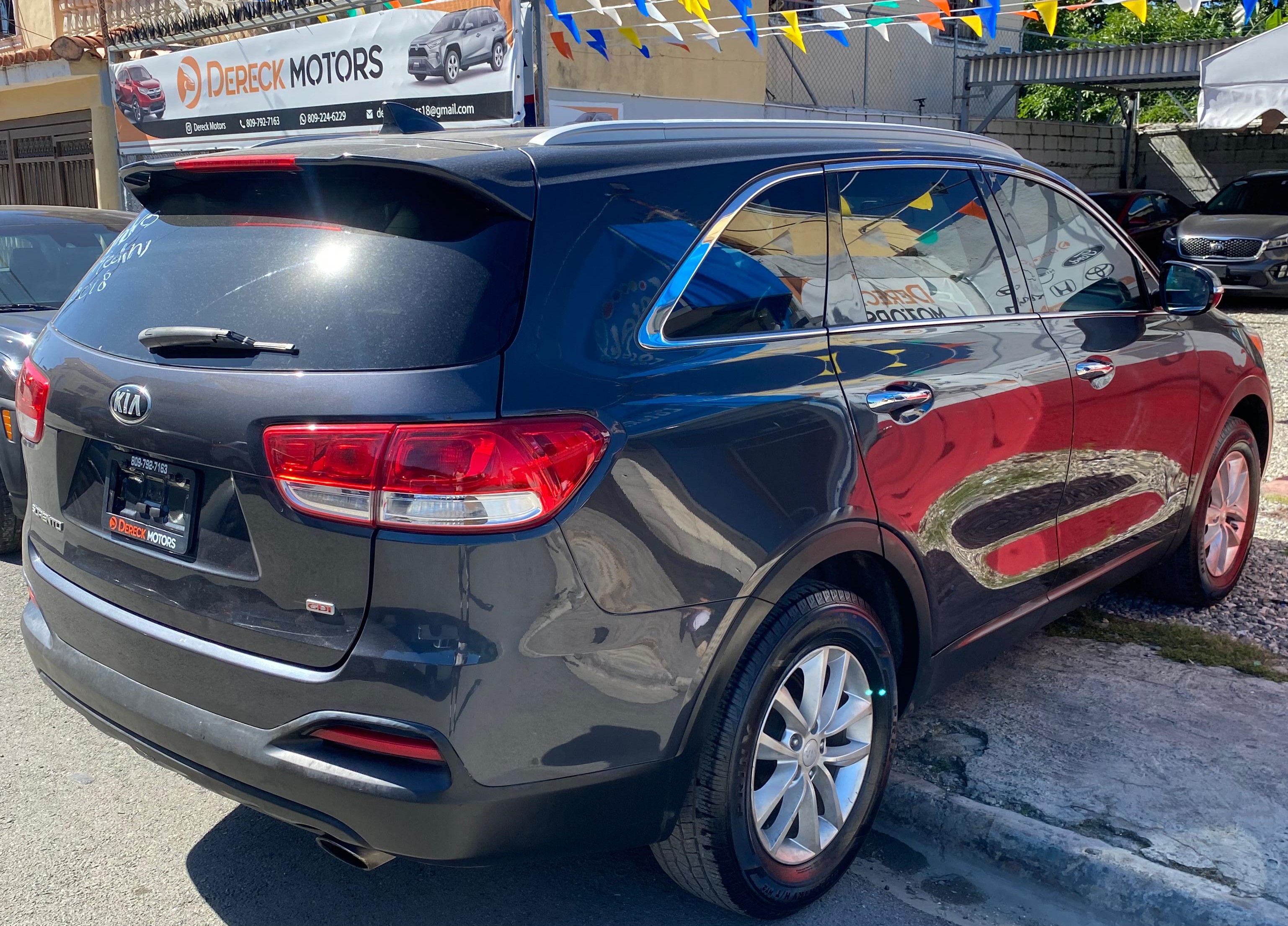 jeepetas y camionetas - Kia Sorento Lx 2018 3