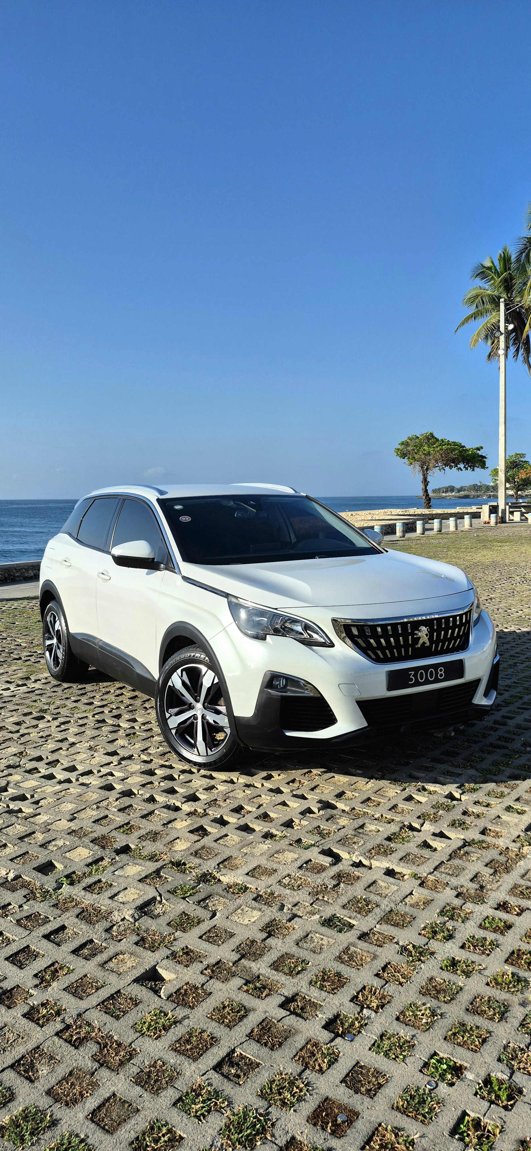 jeepetas y camionetas - Peugeot 3008 - Garantía constructor - Como nuevo 3