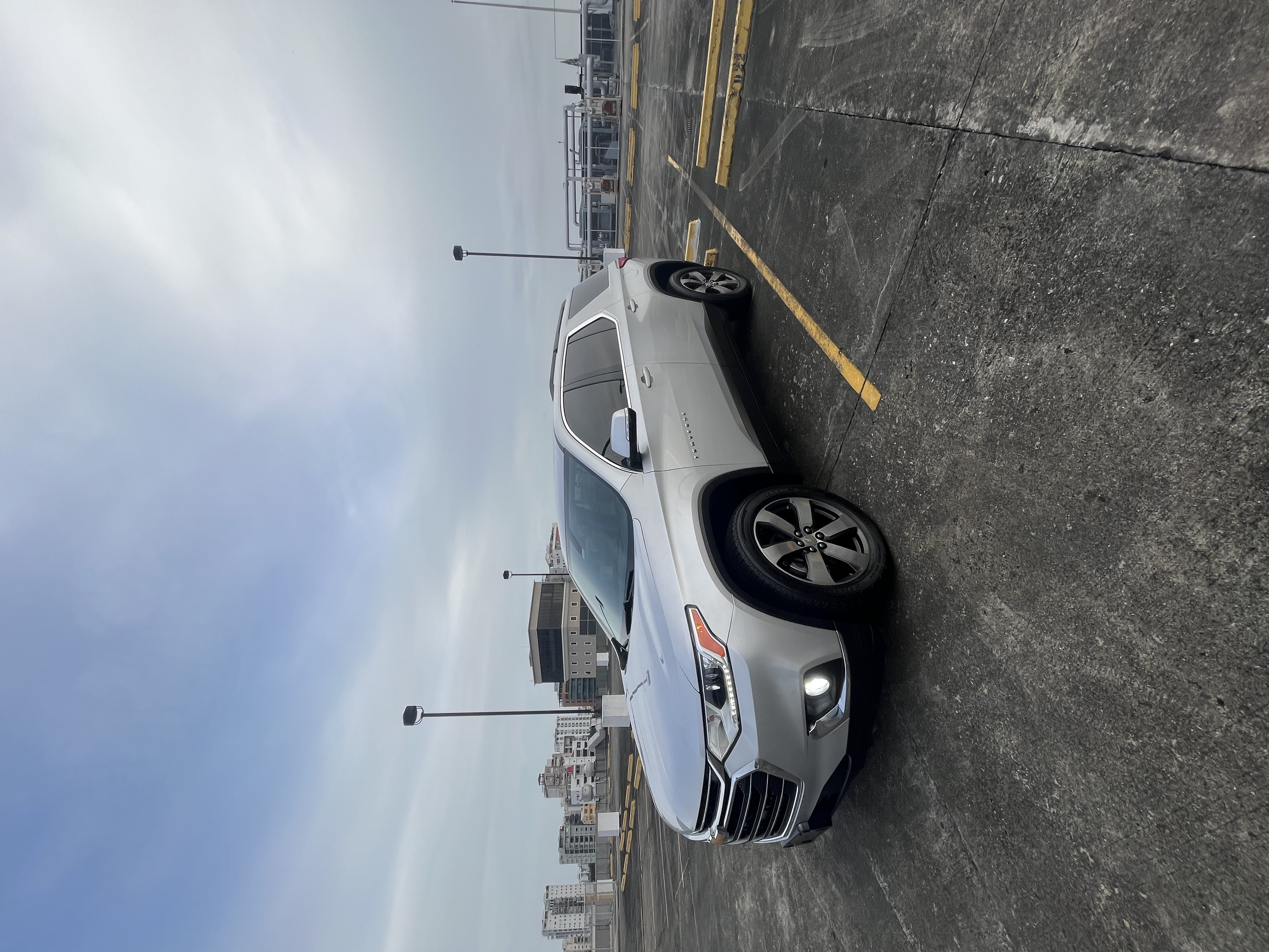 jeepetas y camionetas - Chevrolet Traverse 2019 LT Excelente Estado US$ 19,900  7