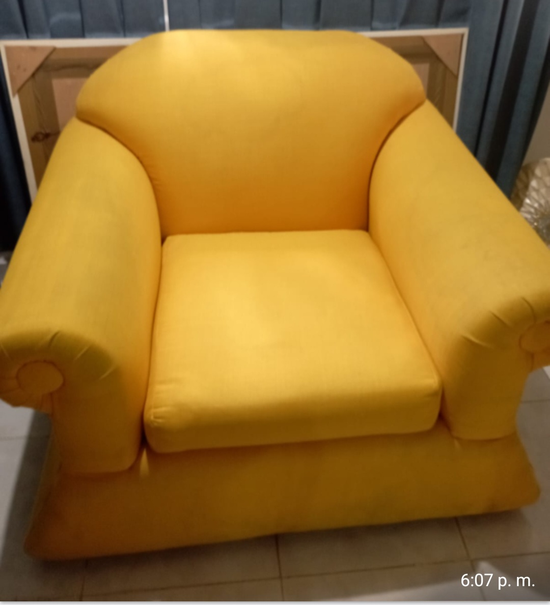 muebles y colchones - Sofa amarillo 