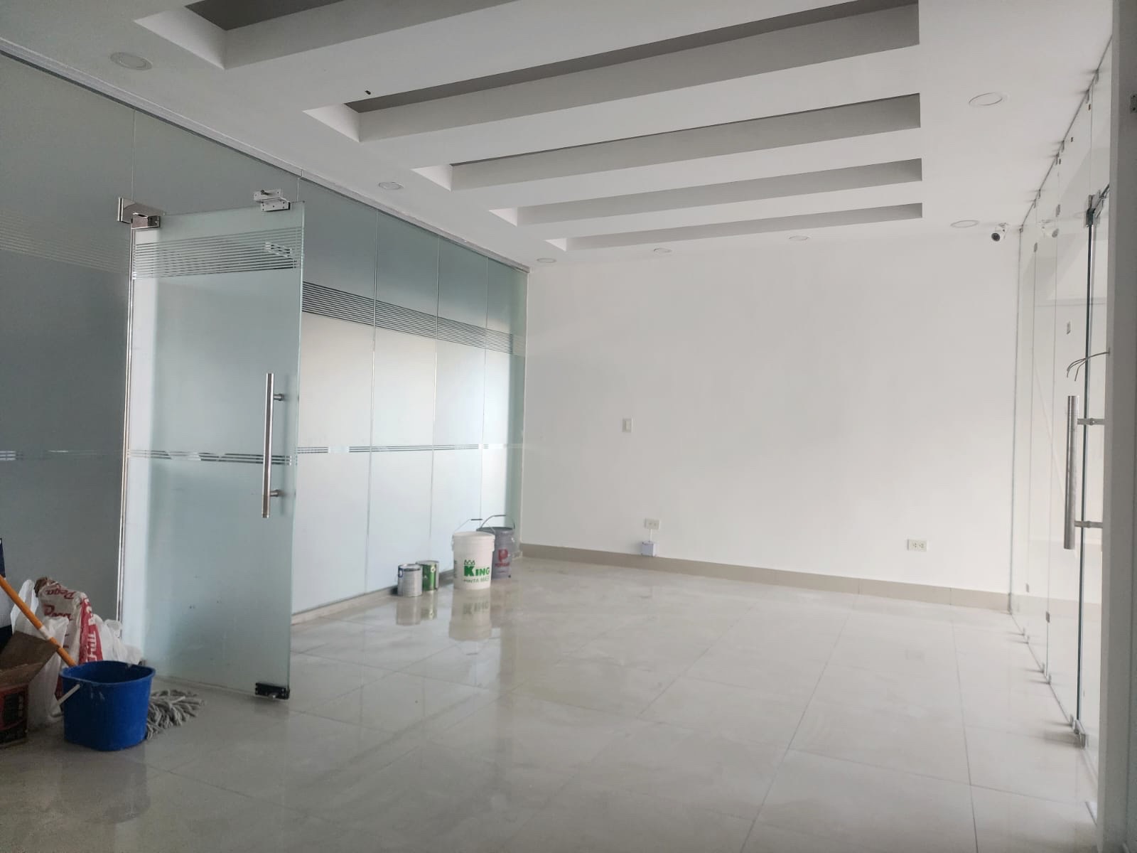 oficinas y locales comerciales - Local céntrico en Bella vista  1