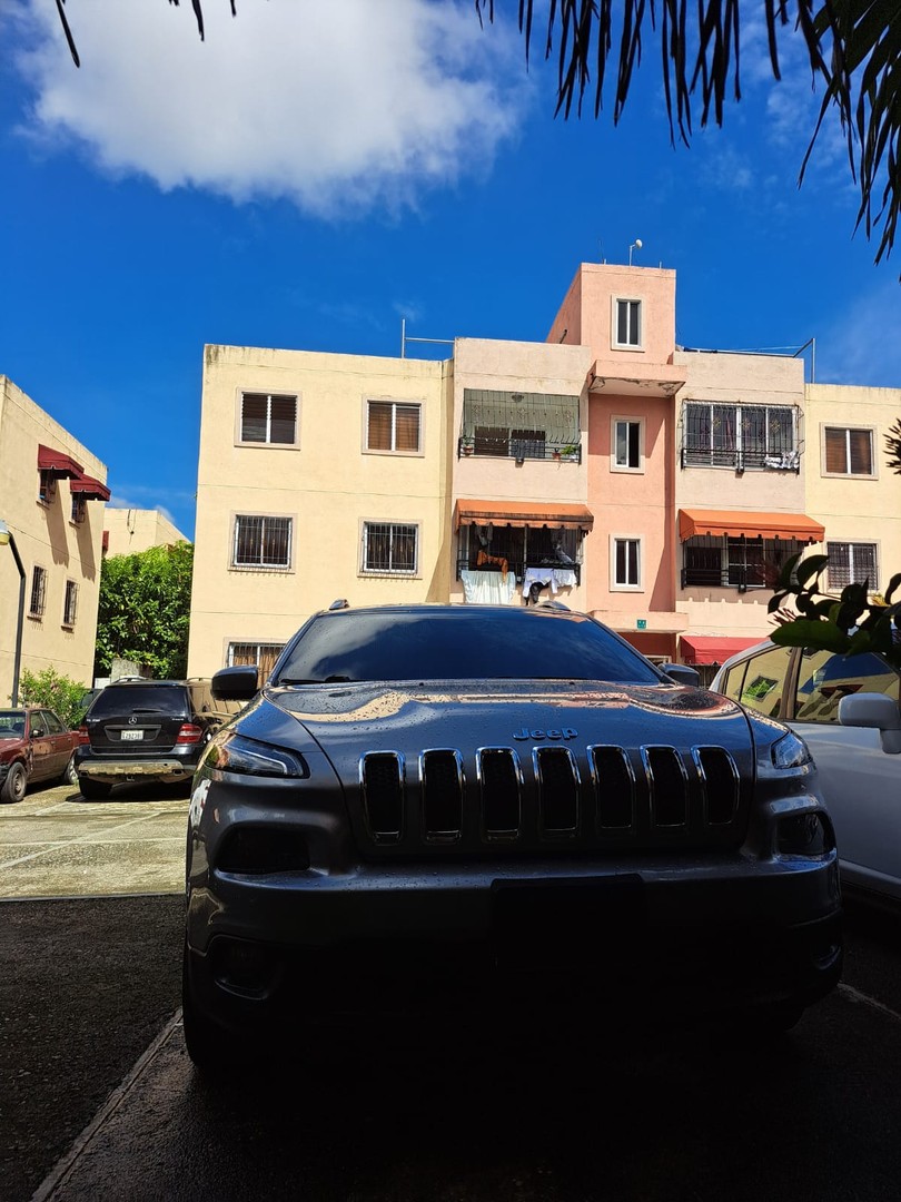 jeepetas y camionetas - Jeep Cherokee Latitude 2018 3