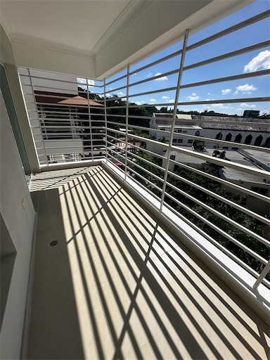 apartamentos - Amplio Apartamento en venta 165 Mts2 de oportunidad. 9