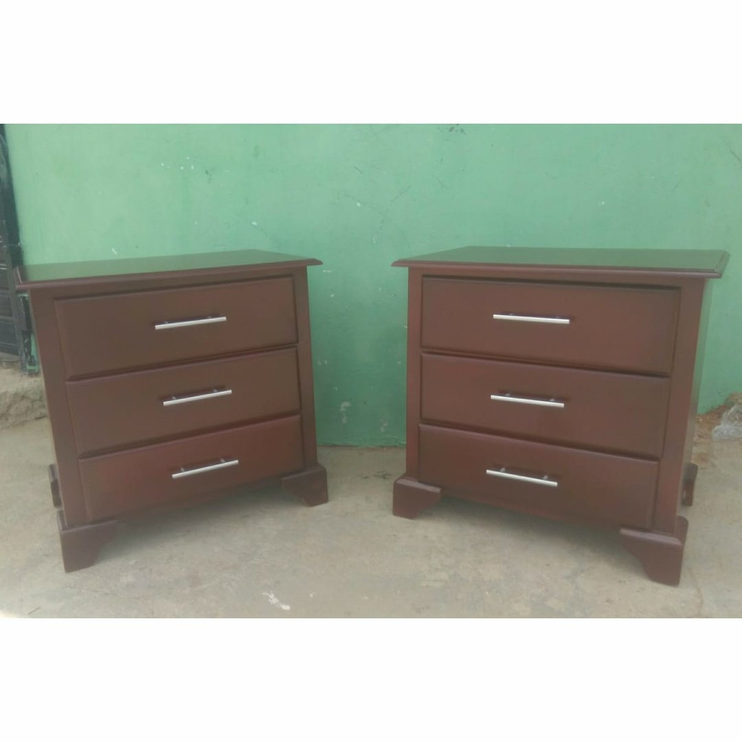 muebles y colchones - mesitas de noche en madera color caoba  0