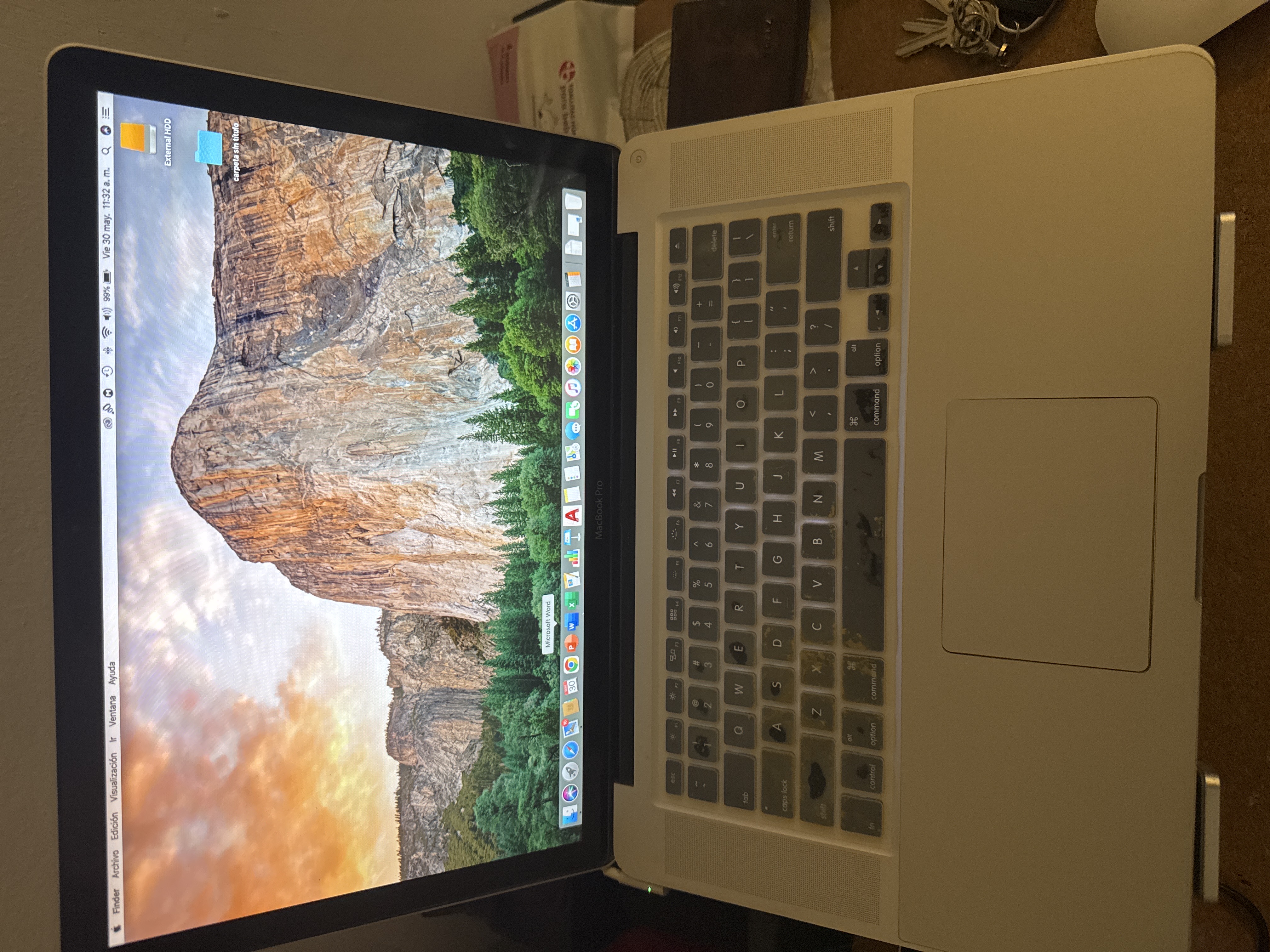 computadoras y laptops - MacBook Pro 2011 en Perfectas condiciones  3
